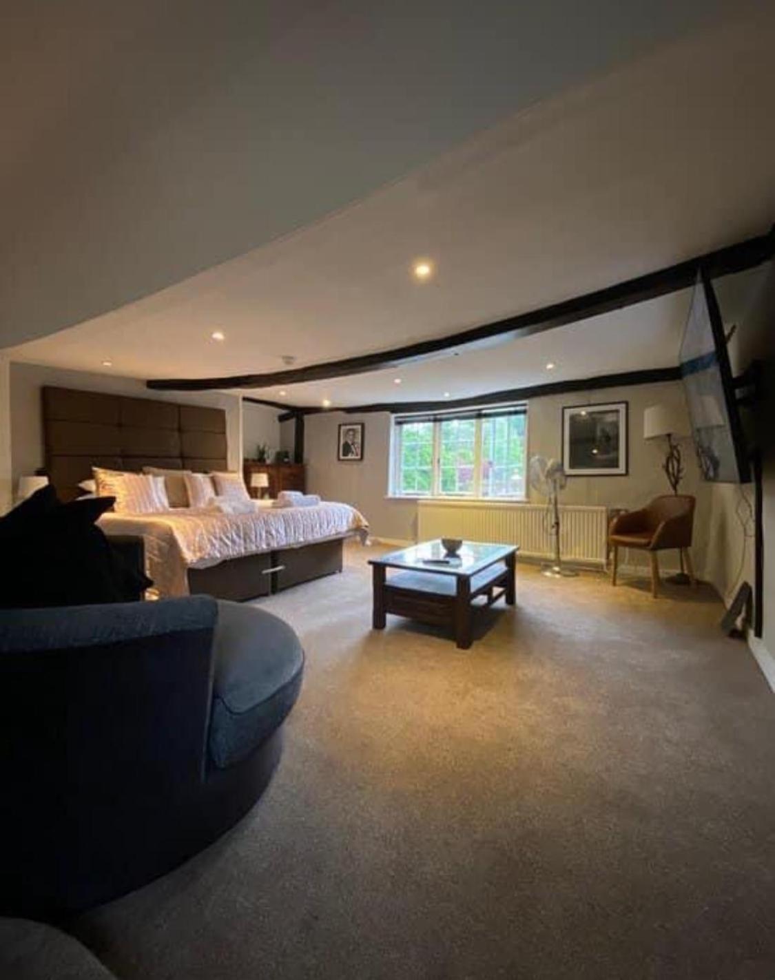 The Red Lion & Cellar Room, Betchworth Luaran gambar