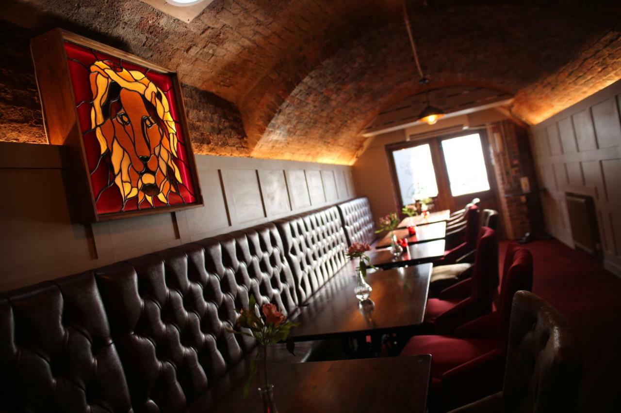 The Red Lion & Cellar Room, Betchworth Luaran gambar